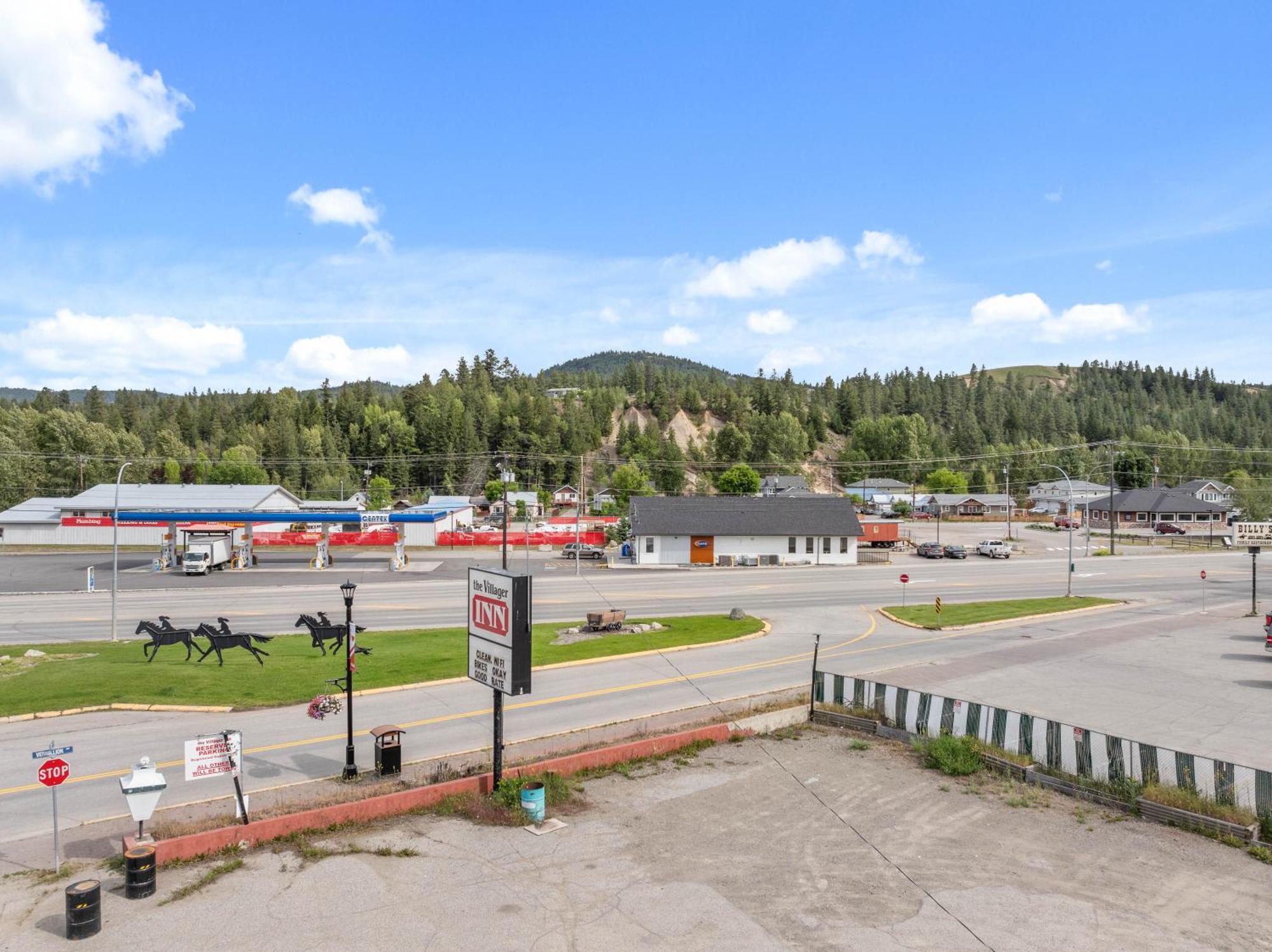 The Villager Inn Princeton Motel Exterior photo